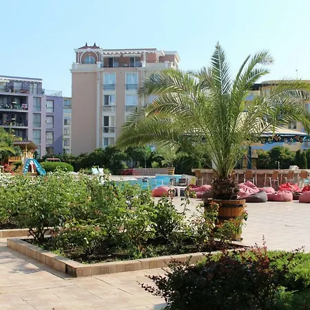 Sun 1 - Family Apart